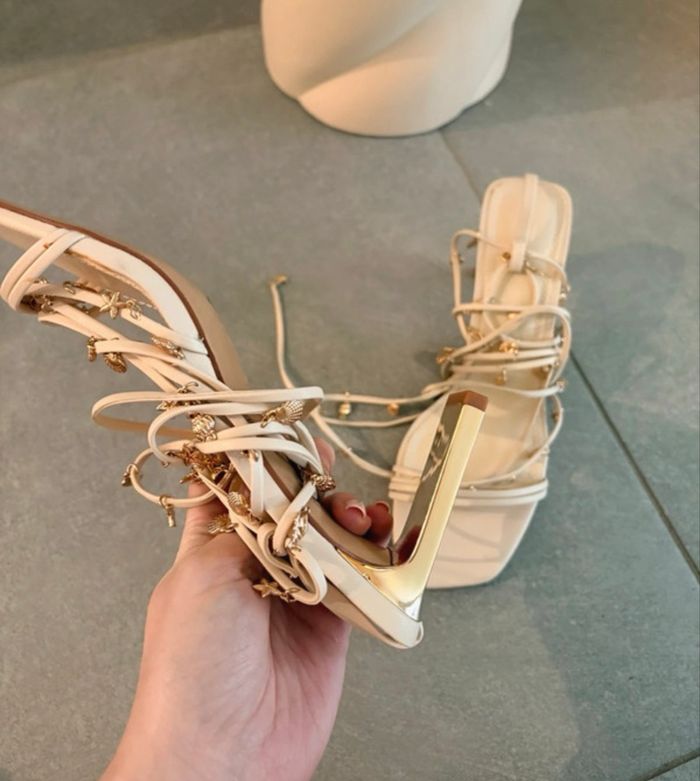 Sandales à breloques H&M - photo numéro 2