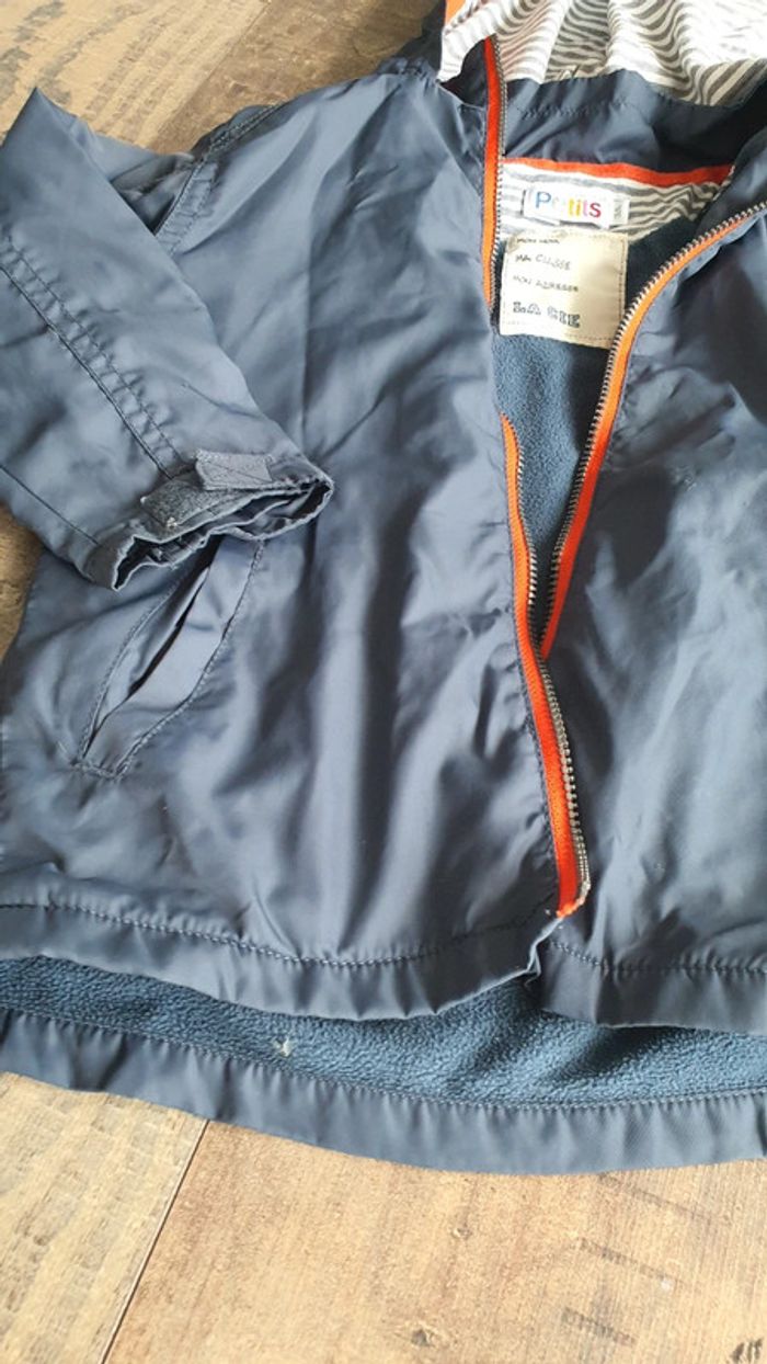 Veste de pluie 24 mois en très bon état - photo numéro 4