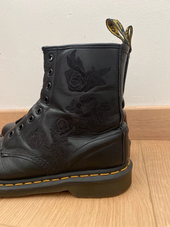 Dr Martens roses noires - photo numéro 9