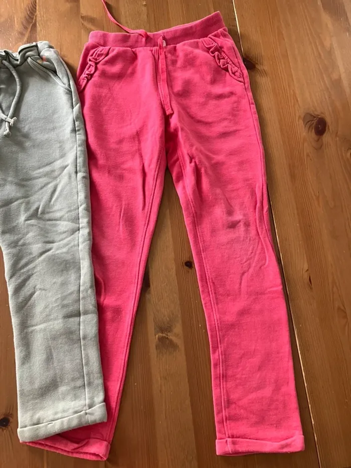 Lot 2 joggings 7 ans - photo numéro 5