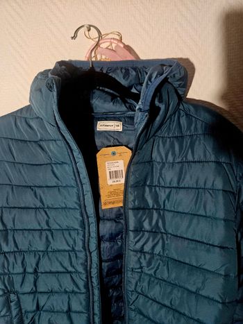 Doudoune garçon neuve avec étiquette 14ans
