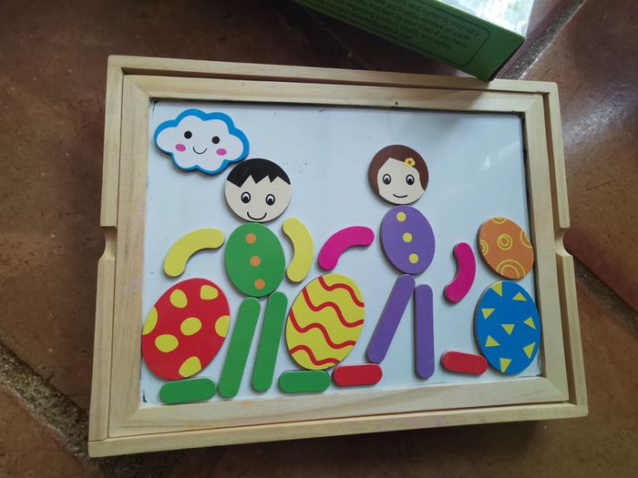 Jouet en bois Double-sided Magnetic Drawing Puzzle Board
