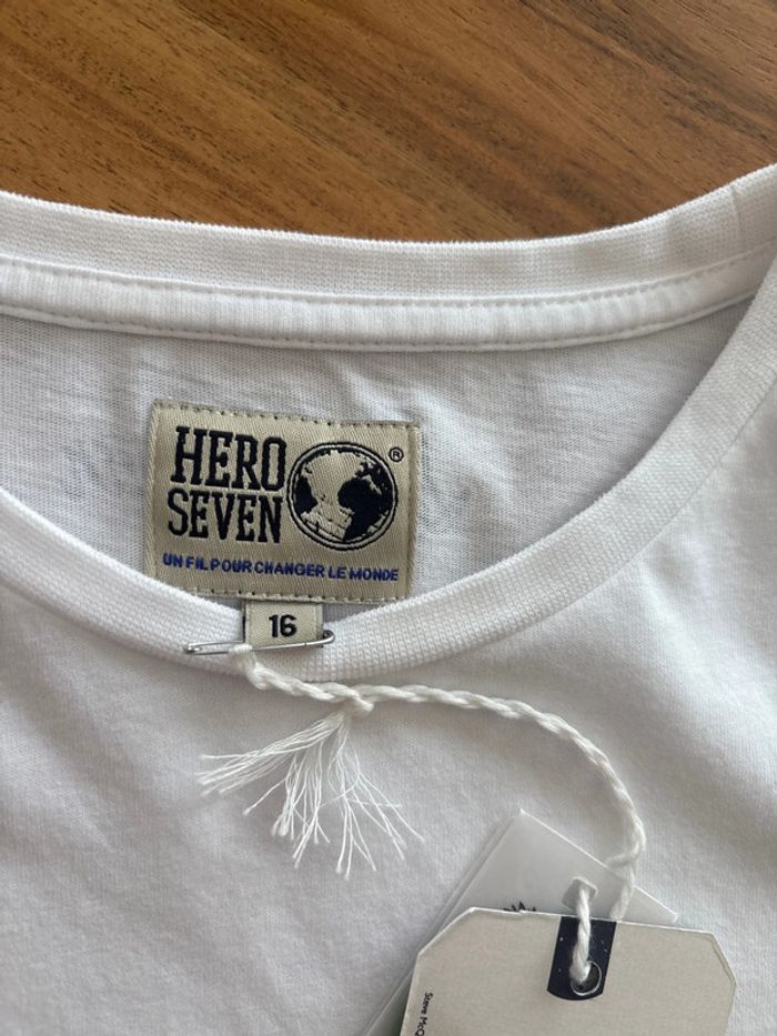 T-shirt Hero seven blanc 16 ans neuf - photo numéro 3