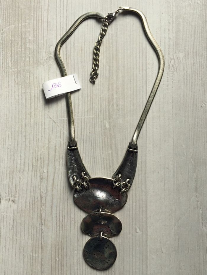 136-Collier argenté reflets rosés - photo numéro 3