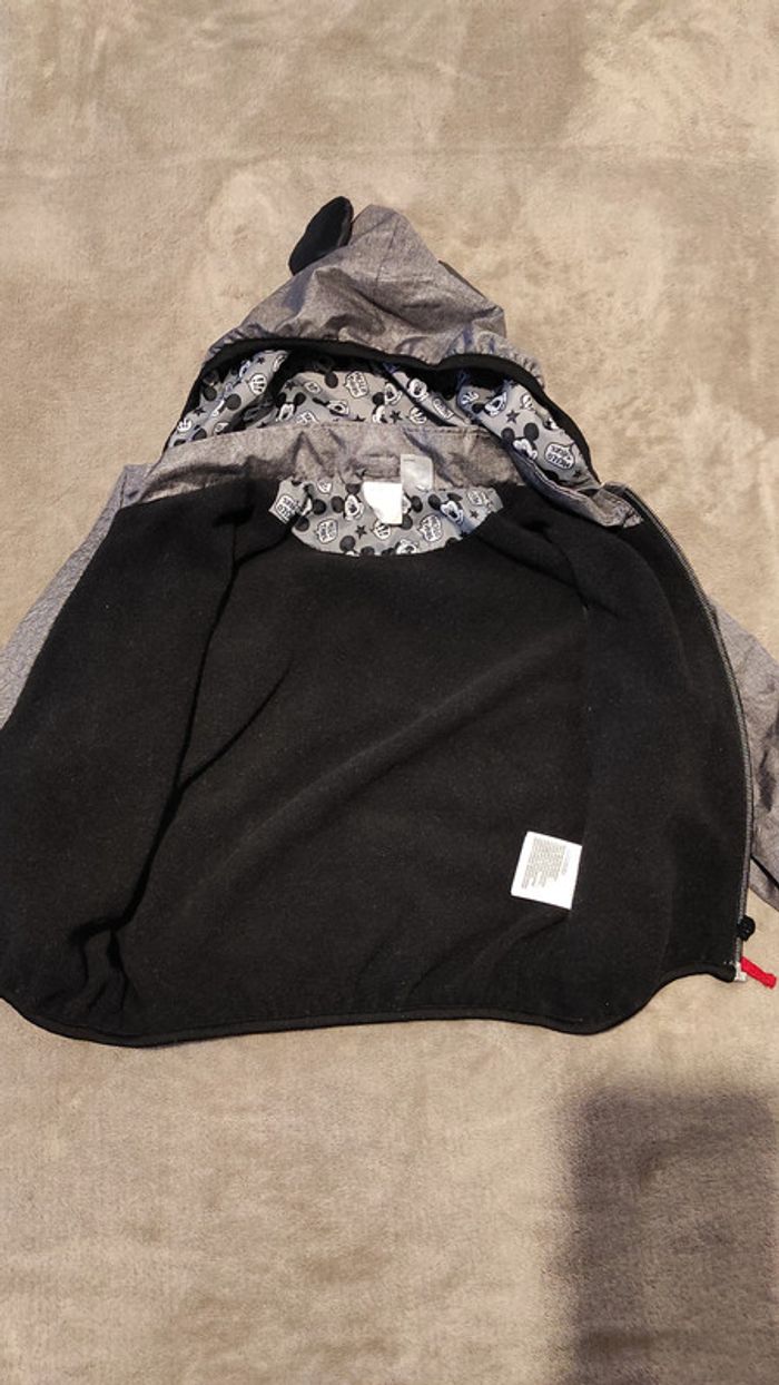 Parka 9/12 mois H&M Disney - photo numéro 2