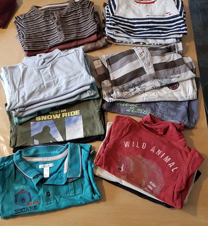 Lot 19 T-shirts polos garçon 2 ans