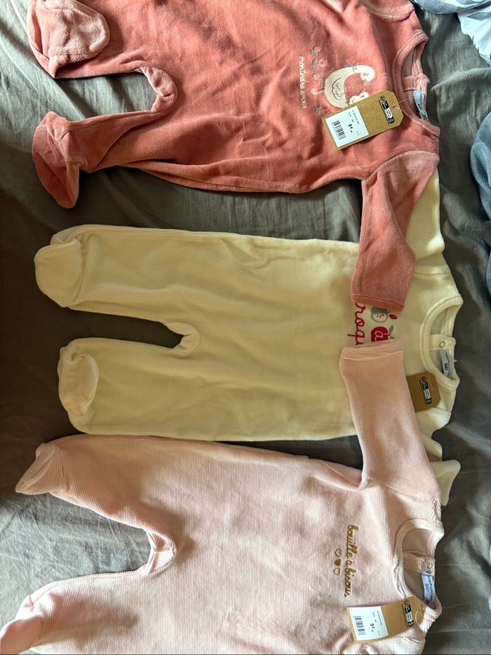 Lot 3 pyjamas velours - photo numéro 4