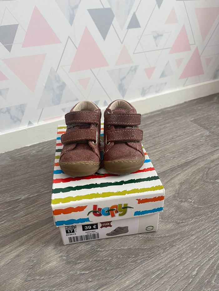 Chaussures fille taille 17