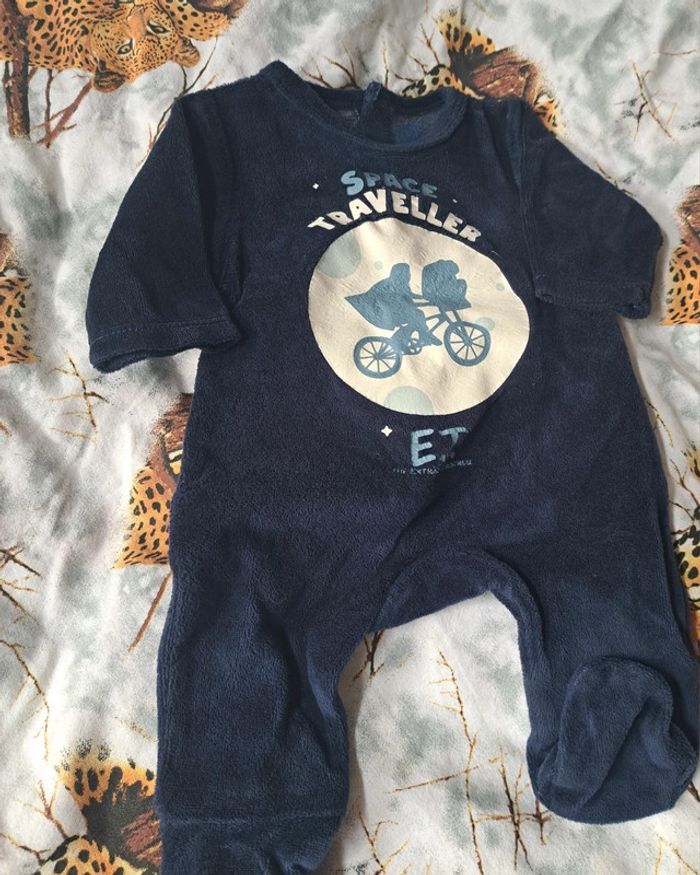 Pyjama bébé 1mois E.T