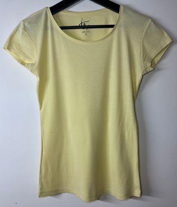 T-shirt jaune ‘: