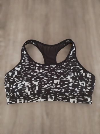 Brassière de sport femme TS (plus étiquette de taille 😊) Adidas