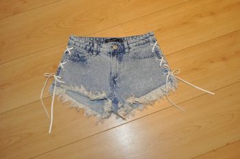 Bershka short jeans t.34 jamais porté