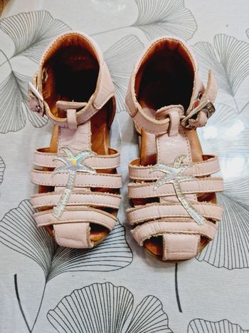 Chaussures été sandales sandalettes nu pied taille 25 gbb