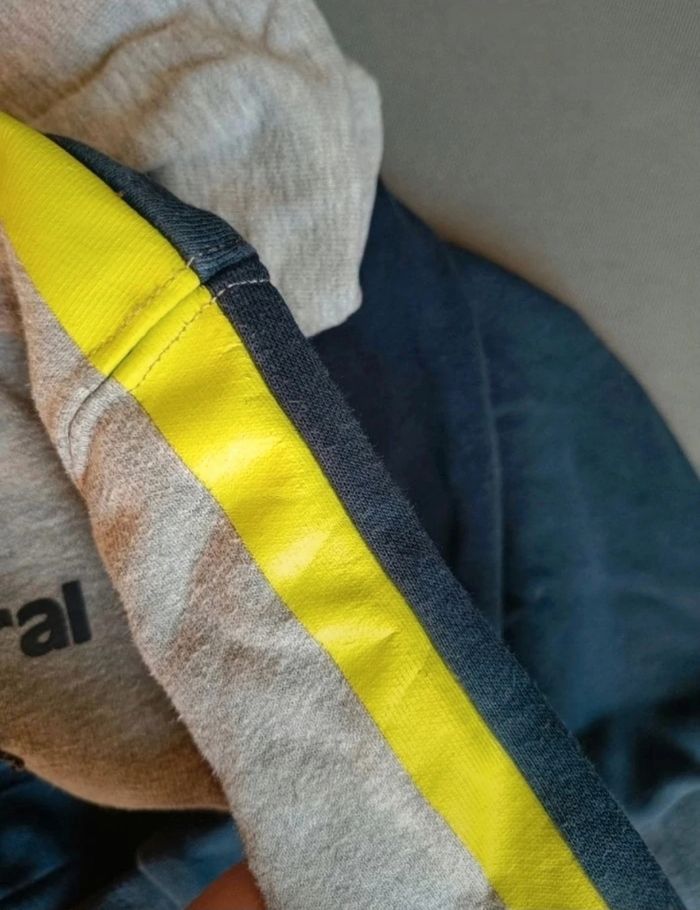 Sweat zippé à capuche - photo numéro 7