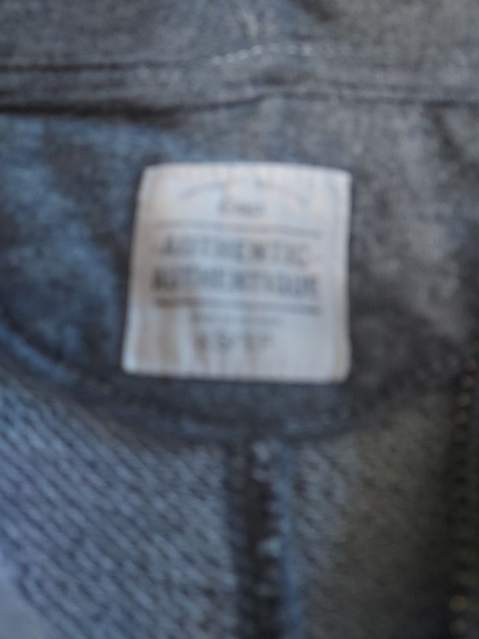 Sweat zippé à capuche - photo numéro 4