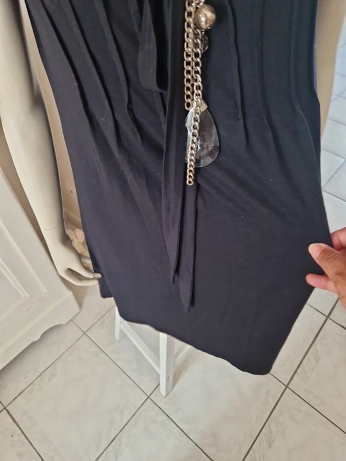 Robe noire. - photo numéro 15