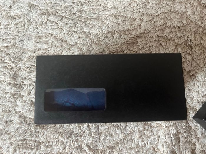 COFFRET ENSEMBLE CRAVATE bleu de chez FASHION & CLASSIC - Coffret à offrir - Coloris bleu et argenté -  l'ensemble comprenant 1 cravate bleue  + 2 boutons de manchette bleu et métal argenté + 1 pince à cravate argenté. - photo numéro 4