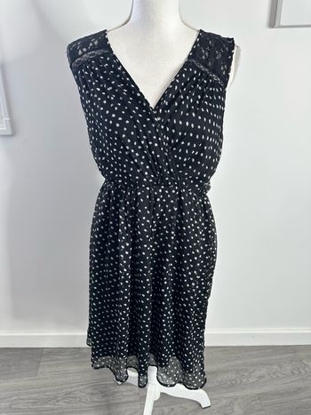 Robe drapée à pois et dentelle noire et blanche Vero Moda T40 L