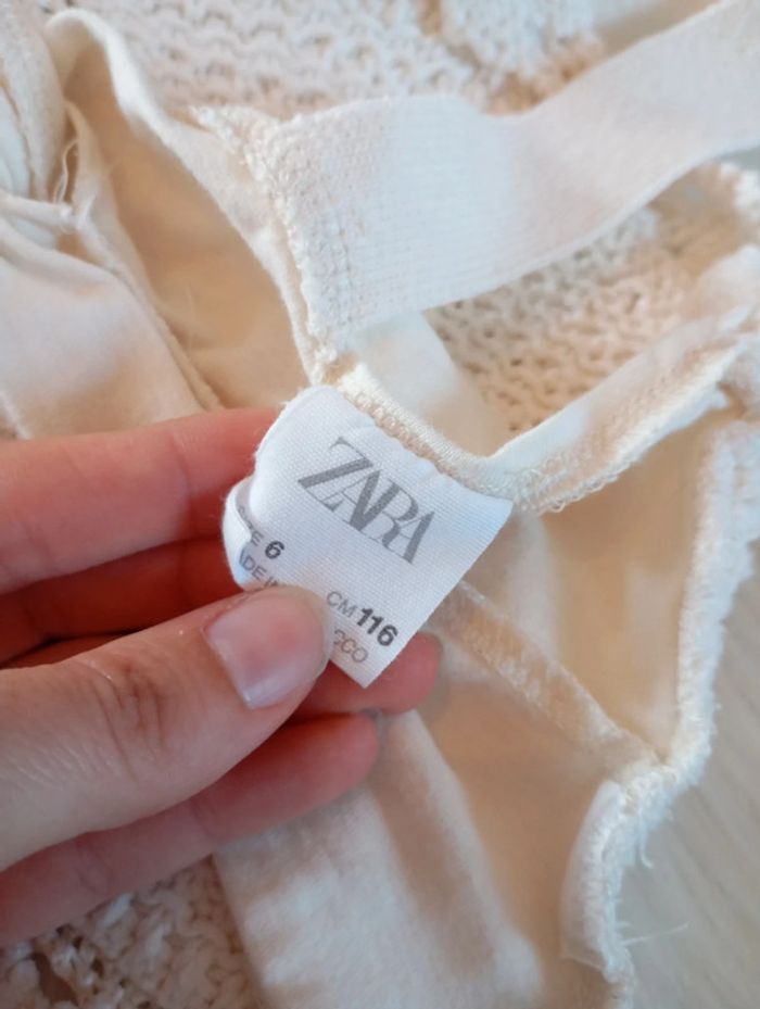 Lot fille Zara 💖 6 ans short + crop top en maille blanc cassé - photo numéro 3