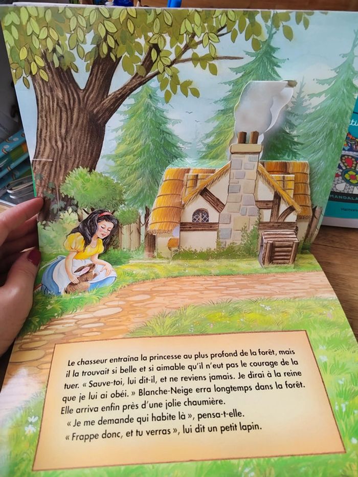 Livre pop up Blanche neige collector - photo numéro 3
