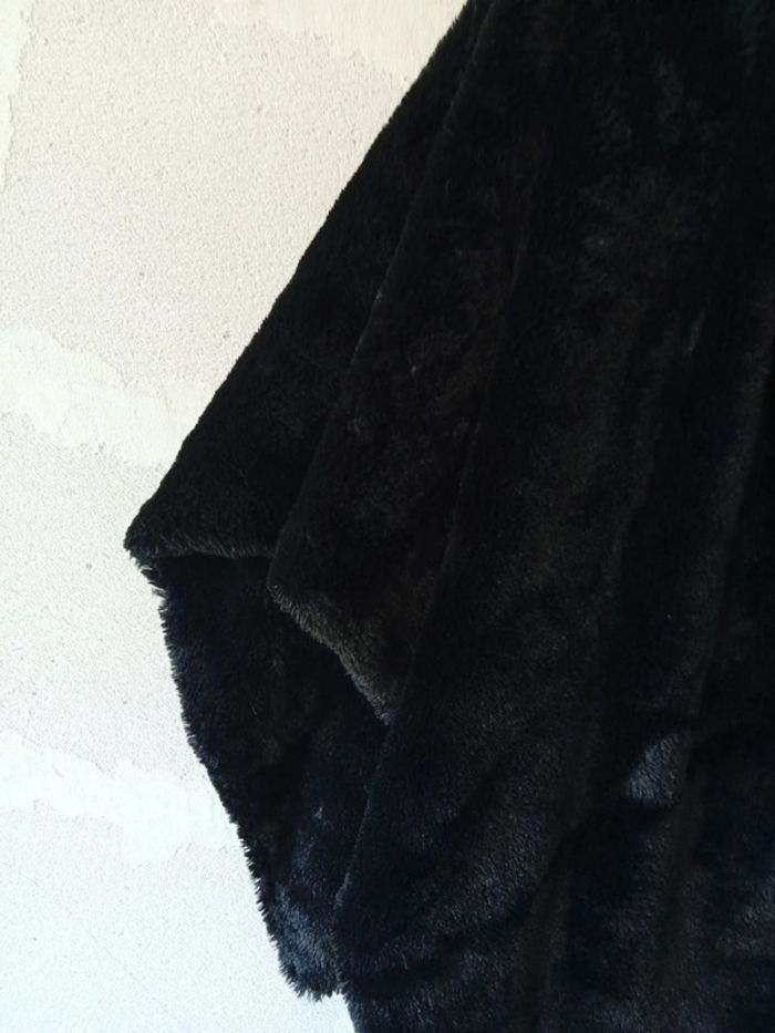 Poncho noir femme pilou pilou - photo numéro 3