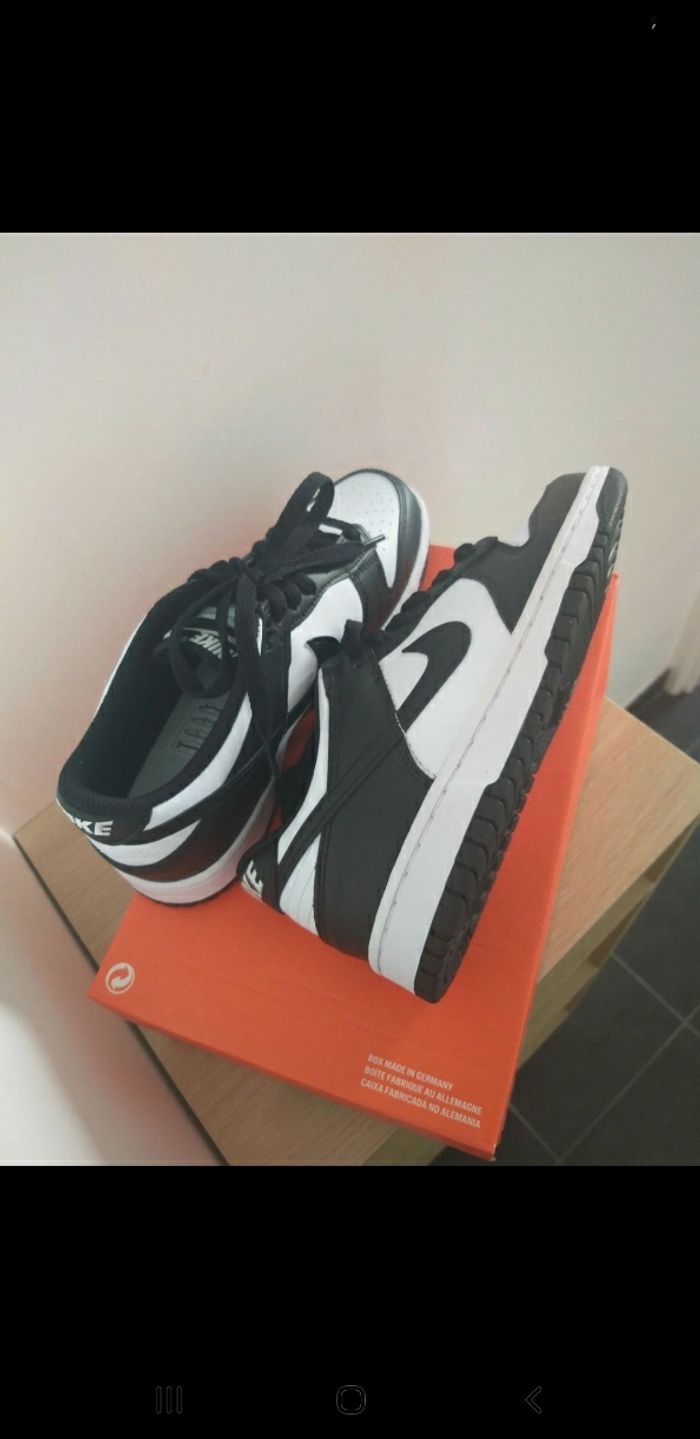 Basket Nike Dunk neuve - photo numéro 4