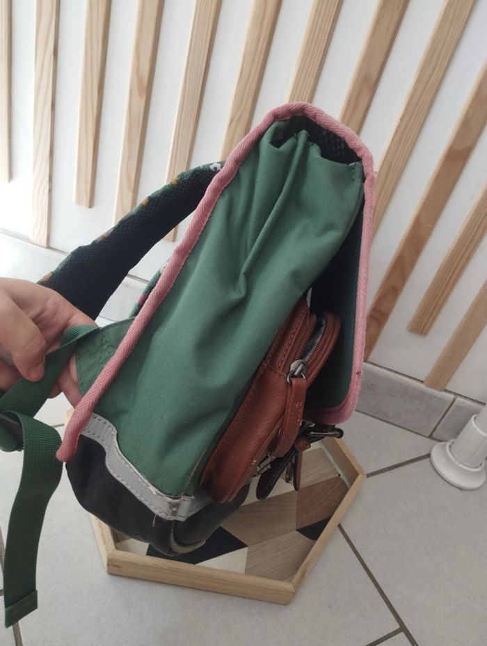 Cartable caméléon kaki fleuri - photo numéro 8