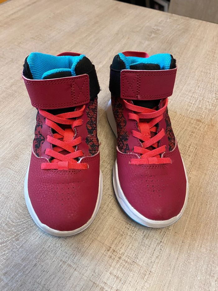 Chaussure de basketball - photo numéro 3