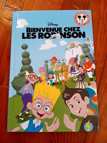 Livre Bienvenue chez les robinson club du livre mickey