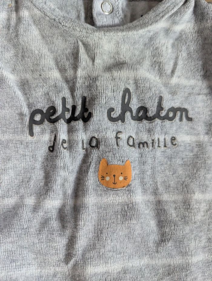 Pyjama velours Kiabi 9 mois - photo numéro 2