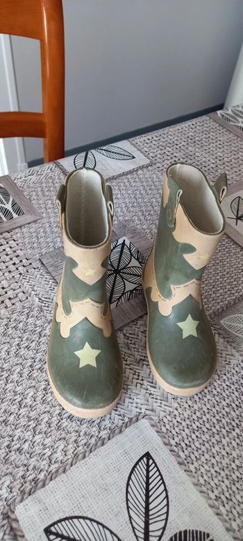 Bottes caoutchouc pointure 22
