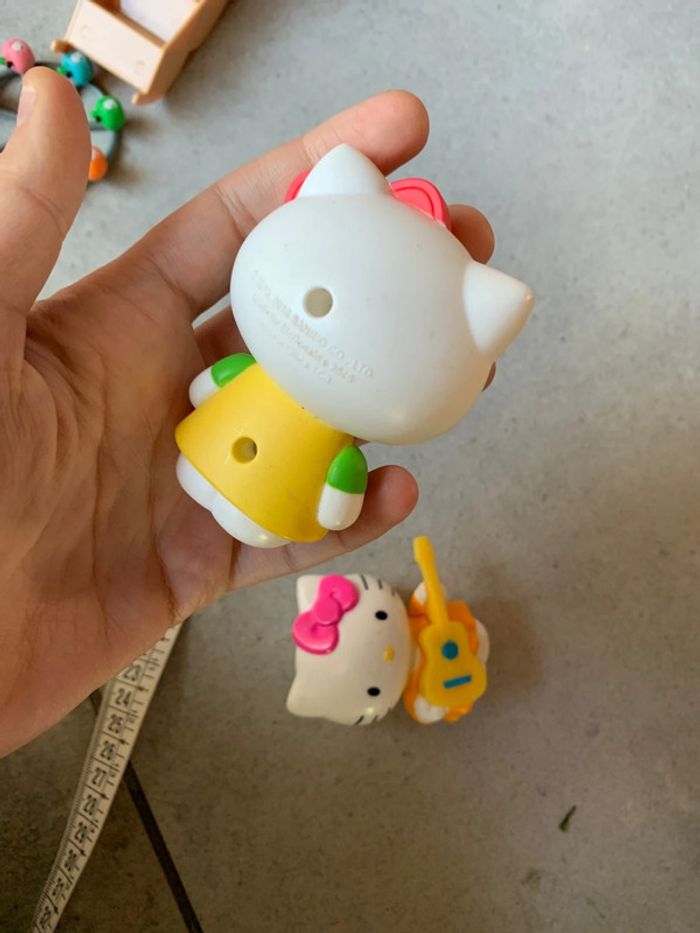 Lot sanrio hello kitty figurine Guitar robe - photo numéro 7