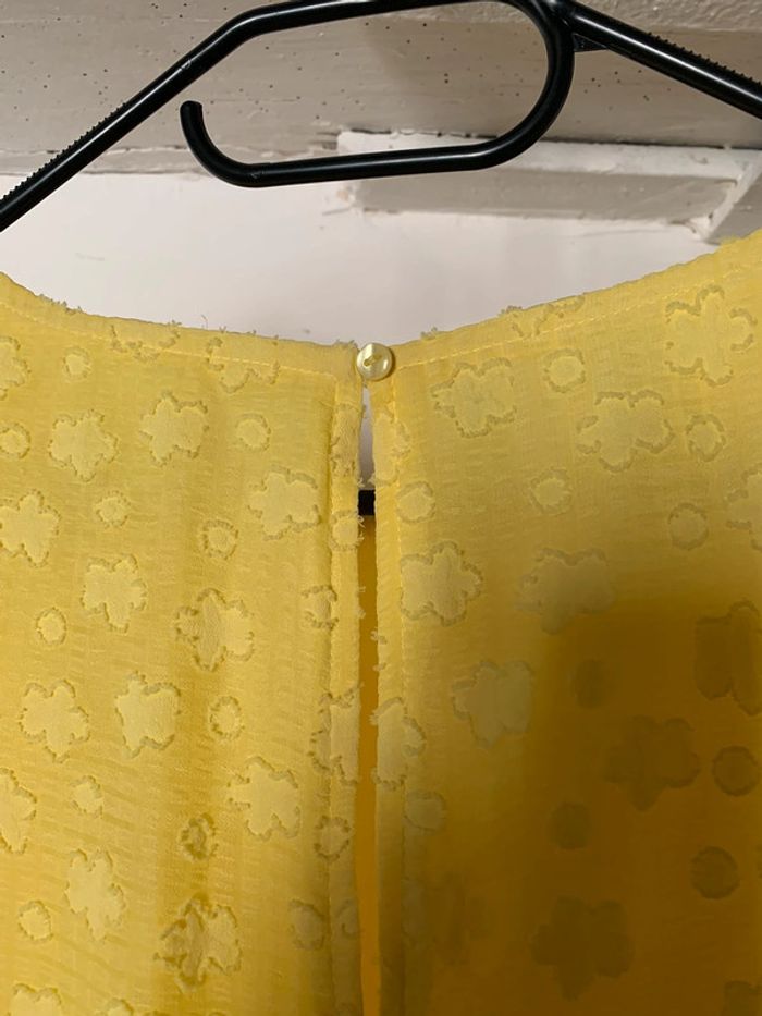 Robe jaune - photo numéro 4