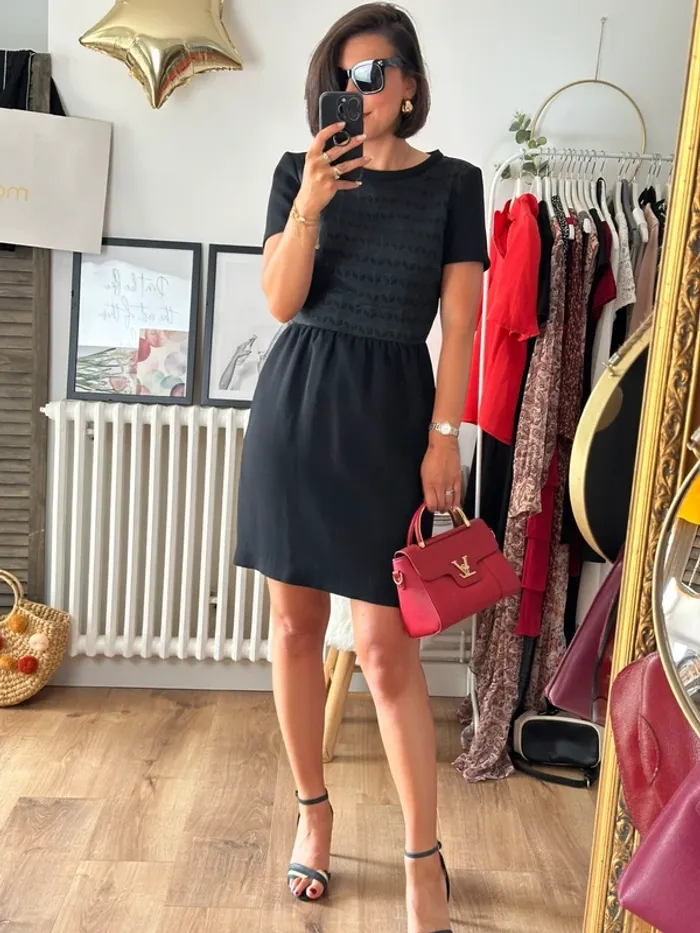 Robe Claudie Pierlot noire taille 38 - photo numéro 2