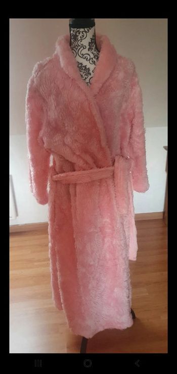 Jolie robe de chambre chaude