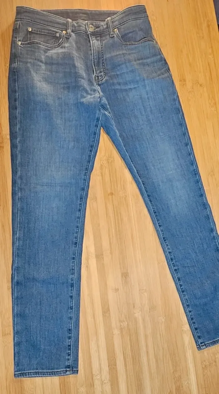 Jean uniqlo M - photo numéro 2