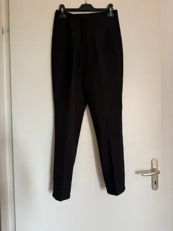 Pantalon droit léger neuf avec étiquette taille S