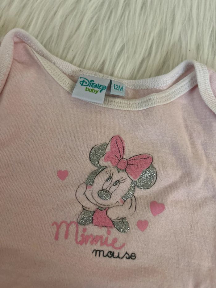 Très beau bodie minnie 🥰 Disney taille 12 mois - photo numéro 2
