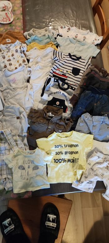 Lot de 32 habits bébé garçon 1 mois