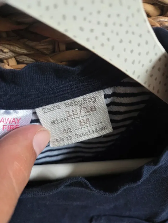 T-shirt Zara 18 mois - photo numéro 3