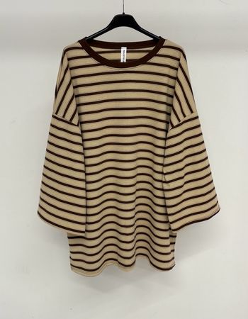 T-shirt rayé oversize – manches larges tendance