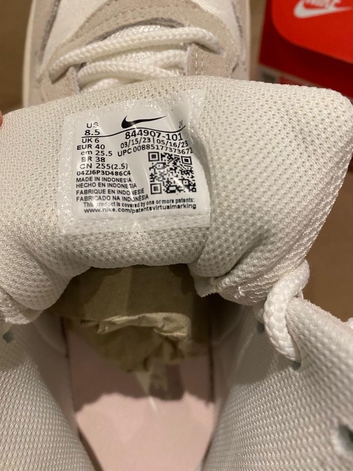 Basket Nike neuve - photo numéro 2
