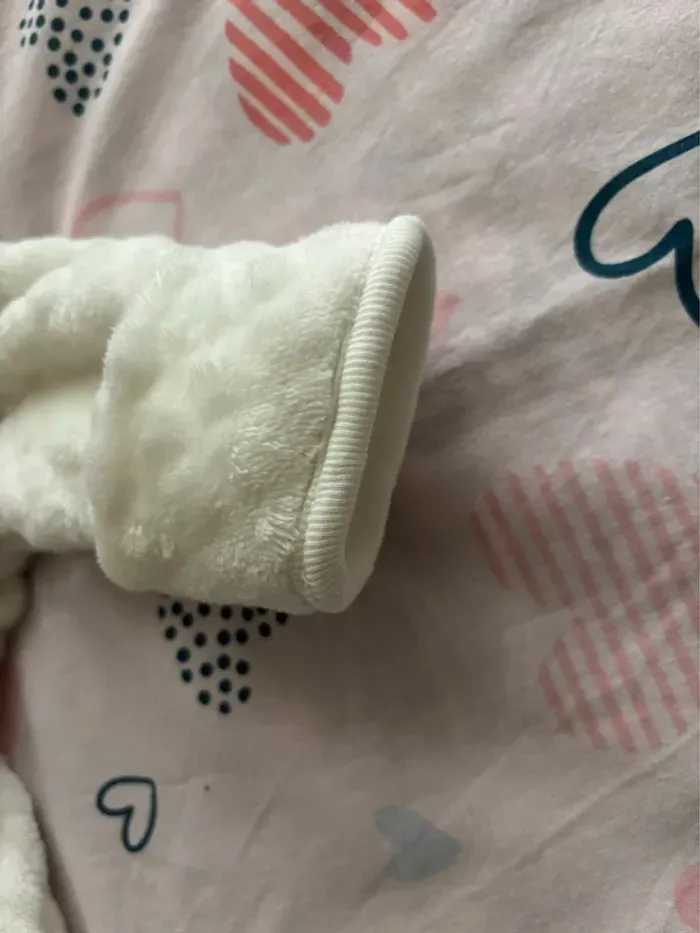 Combinaison velours - taille 0 à 1 mois - photo numéro 5