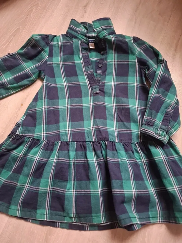 Robe a carreaux okaidi 4 ans - photo numéro 2