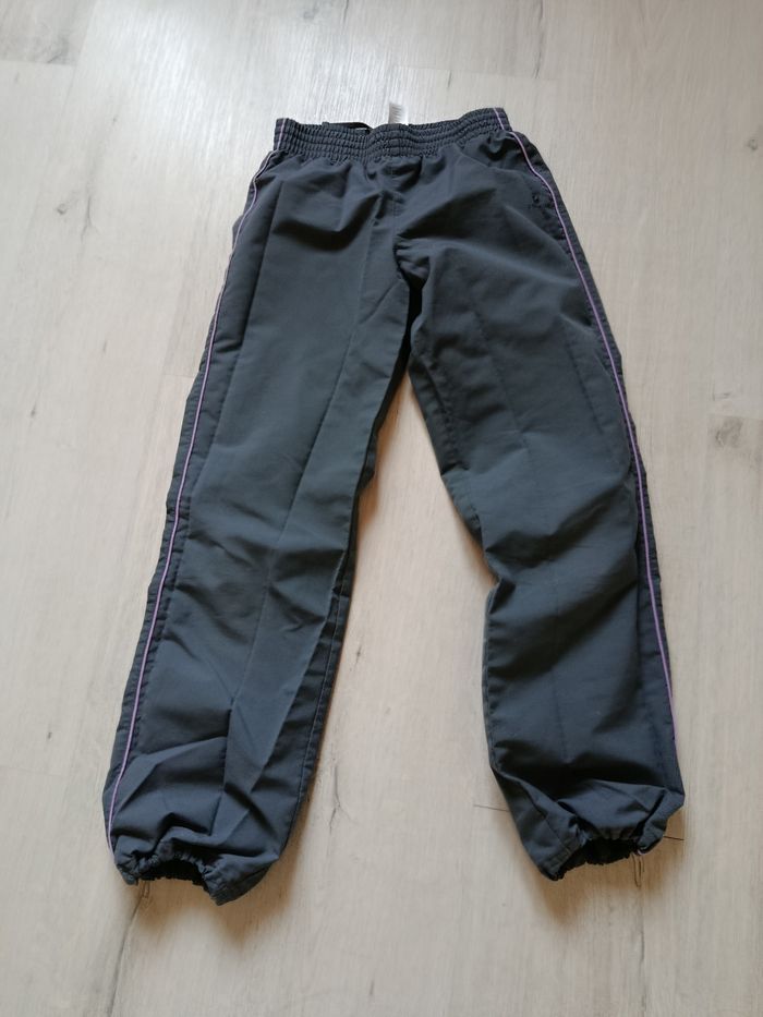 Bas de jogging marque domyos taille 10 ans