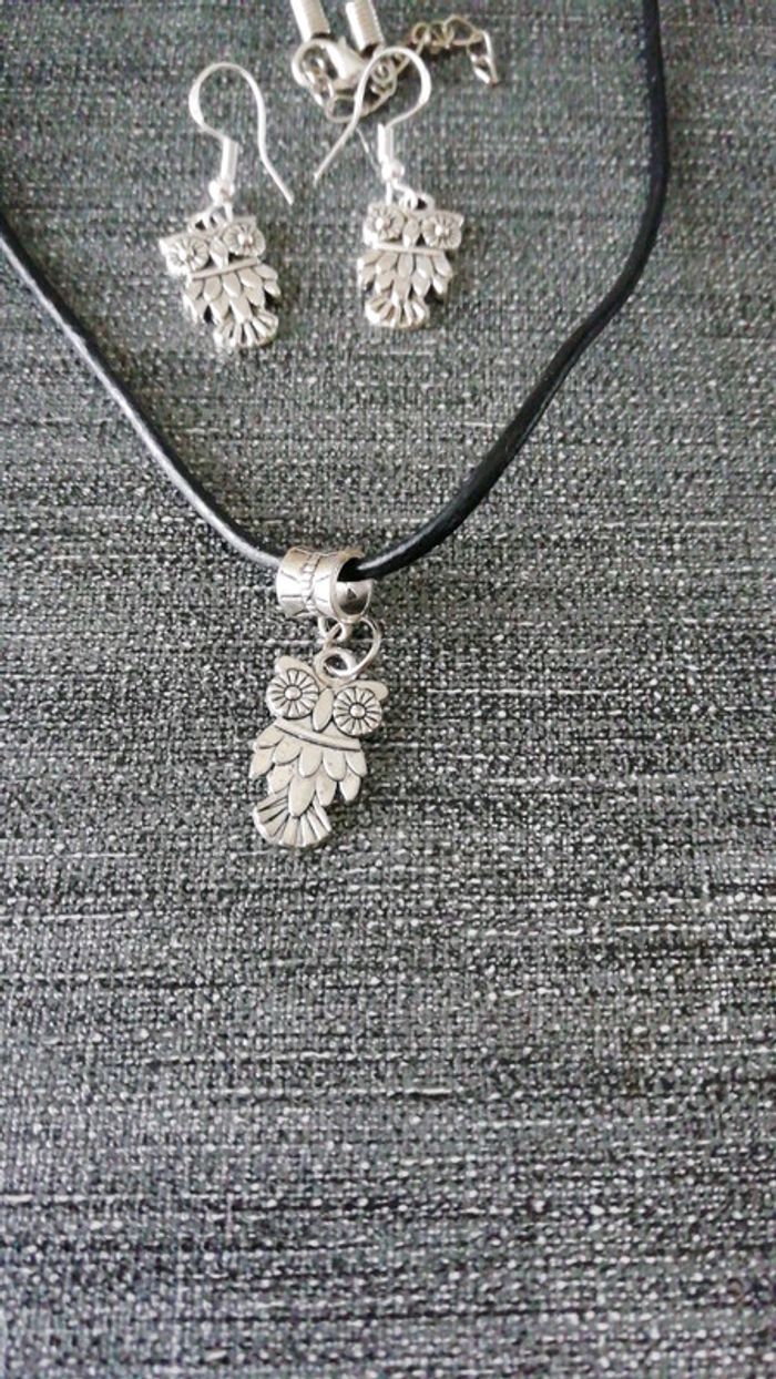 Ensemble pendentif et boucles d'oreille hiboux - photo numéro 4