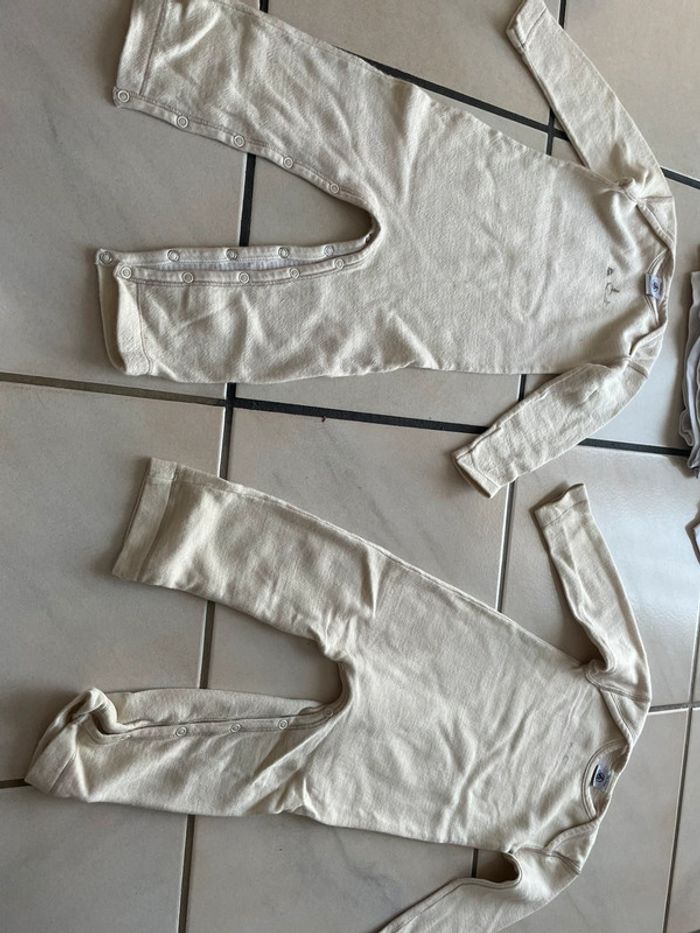 Lot vêtements de bébé 18 mois 24 mois - photo numéro 4