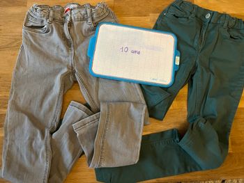 Lot de 2 jeans Skinny Louise vers et gris taille 10 ans tape a l’œil tbe