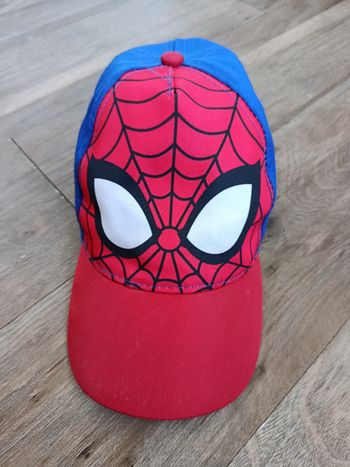 Casquette spiderman 