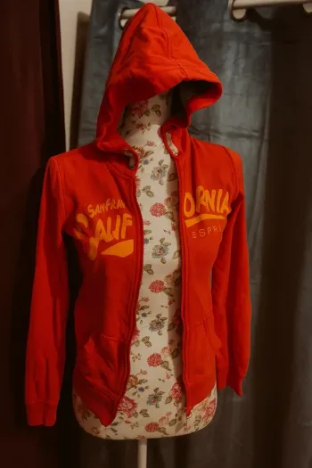 🔥 Gilet à capuche zippé Esprit – 12/13 ans 🔥